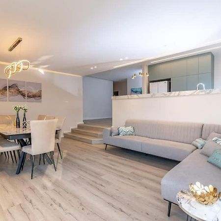 L.T.D Luxury Apartments 4 Bedroom Panoramic View ทิเบเรียส ภายนอก รูปภาพ
