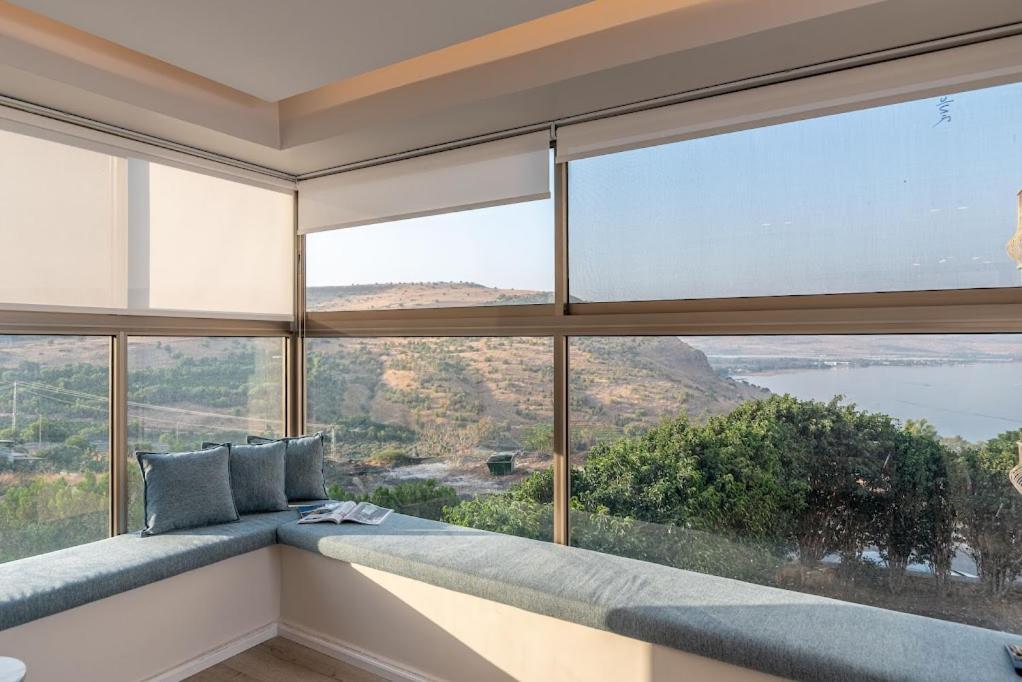 L.T.D Luxury Apartments 4 Bedroom Panoramic View ทิเบเรียส ภายนอก รูปภาพ