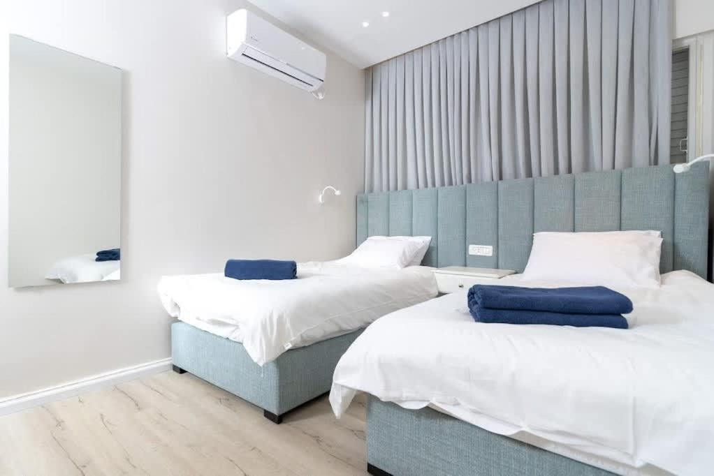 L.T.D Luxury Apartments 4 Bedroom Panoramic View ทิเบเรียส ภายนอก รูปภาพ